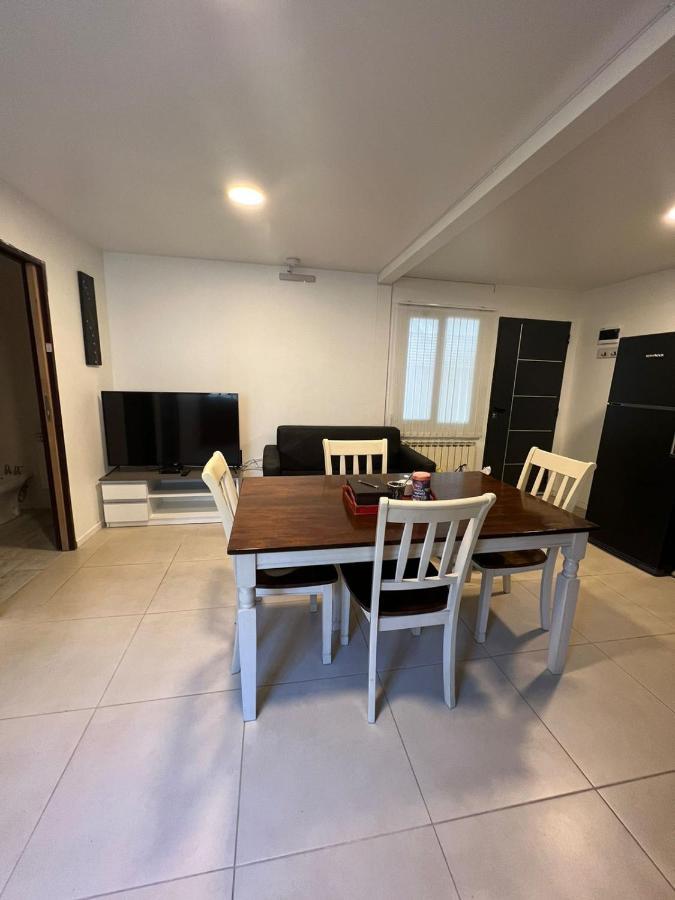 Moderno Departamento Completo, Versatil Y Espacioso Apartment อูซัวยา ภายนอก รูปภาพ